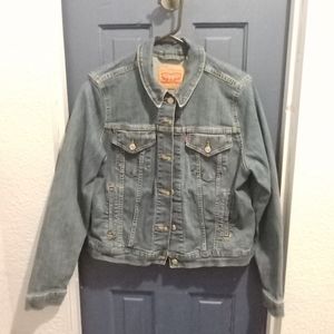 Levis jean jacket